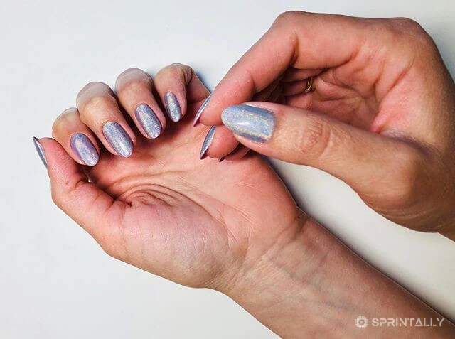 Trendy manicure for summer