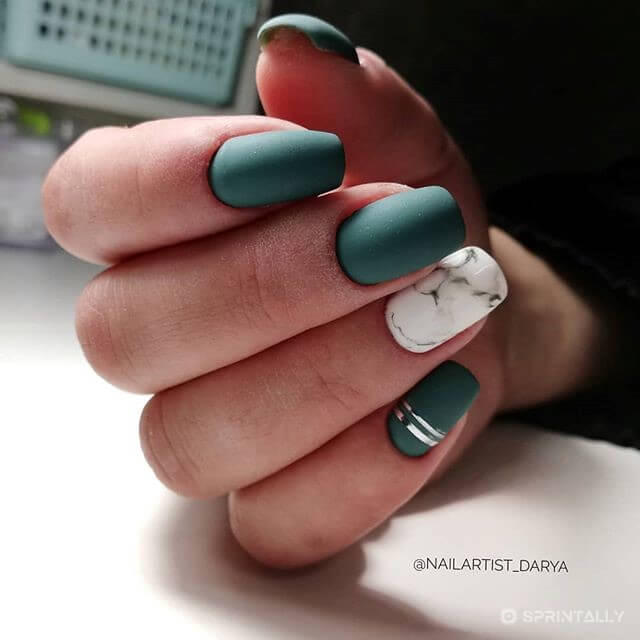 Trendy manicure for summer