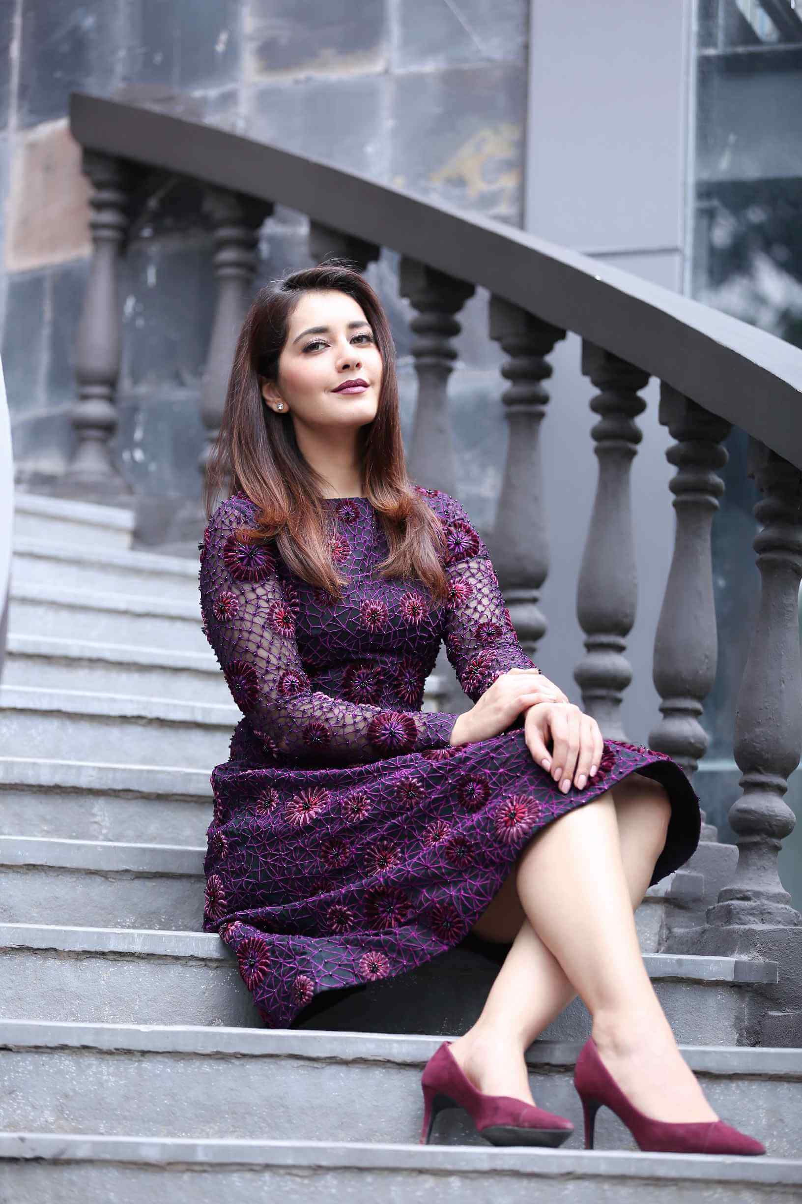 Raashi Khanna On Black Sexy Dress